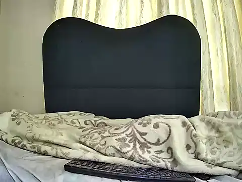 Exotic_FreakyQueen's cam snapshot