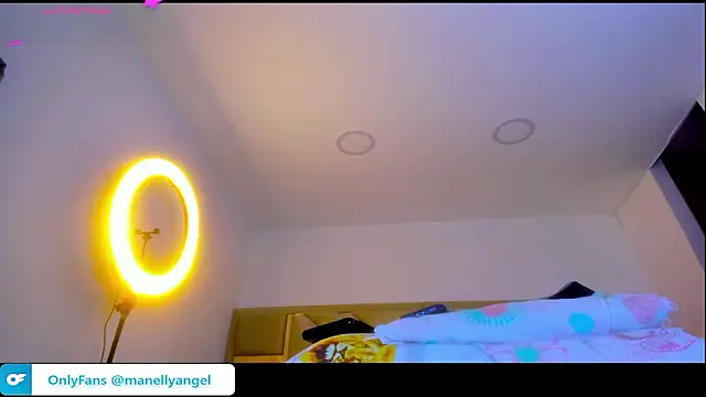 ashelydainii live sex cam