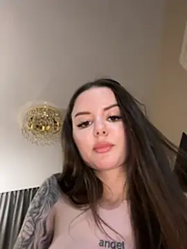 Alina_Vibe_Me's cam snapshot