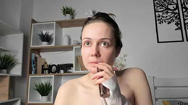 MalvinaTrafford's cam snapshot