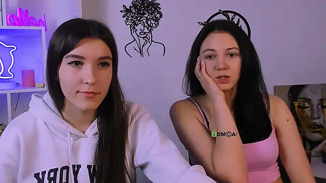 mira_vibe's cam snapshot