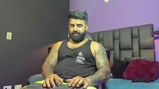 Lyon_vach live sex cam