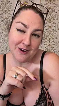 Lacey-BBW's cam snapshot