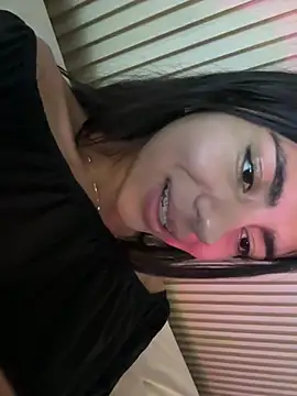 Lilybeeth live sex cam