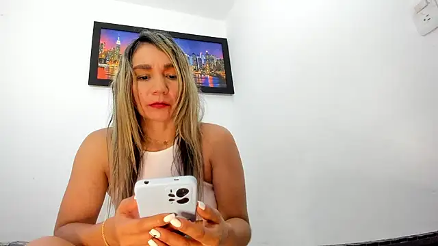 Ms_lunaRose's cam snapshot