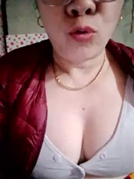 small-house123's cam snapshot