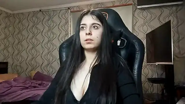 WaltraudPattie's cam snapshot