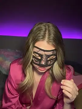 Cherrycolada live sex cam