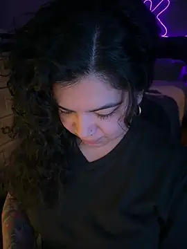 kimmiakiss22's cam snapshot