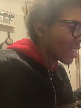 ELPikaPreta live sex cam