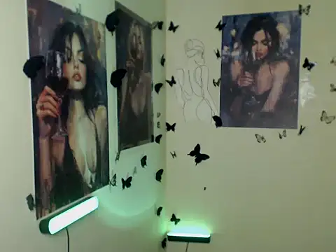 LadyAlice_'s cam snapshot