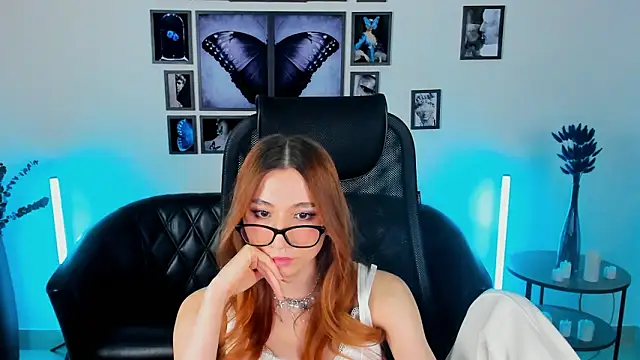 Karen__davis's cam snapshot