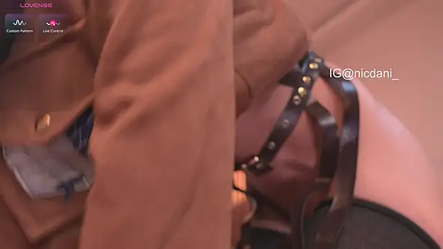 nicdani_1 live sex cam