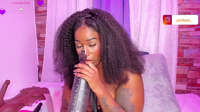 Brandy_brown_ live sex cam