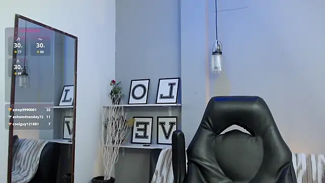 KendallWood_'s cam snapshot