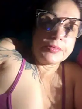 lonely_shewolf live sex cam