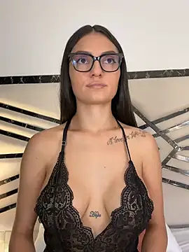 MiaKane99 live sex cam