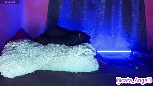 Cata-angel's cam snapshot