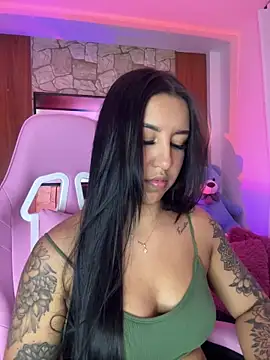 Tamara_Roberts1's cam snapshot