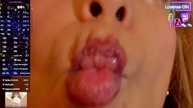 ateneamoon live sex cam