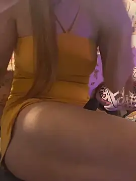 LaPetitechienne1's cam snapshot