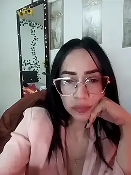 YaraDuartee's cam snapshot