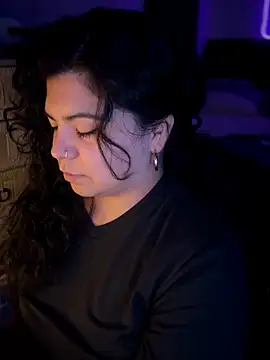 kimmiakiss22's cam snapshot