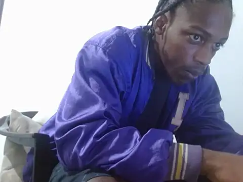 Larry-n-clouds live sex cam