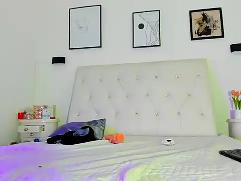 VanityyFox's cam snapshot