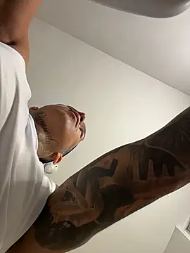 sendfer live sex cam