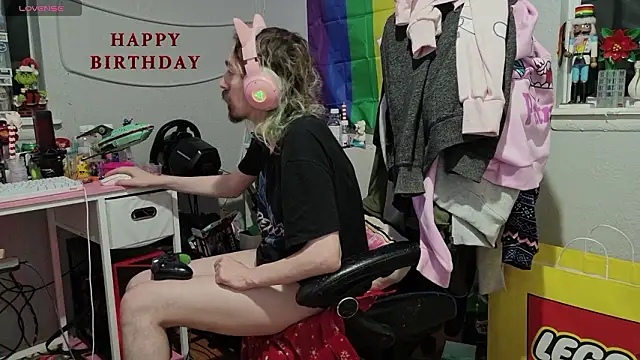 tallnerdyguy live sex cam