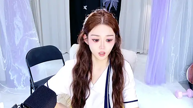 Dancer_Lucky-Nini live sex cam