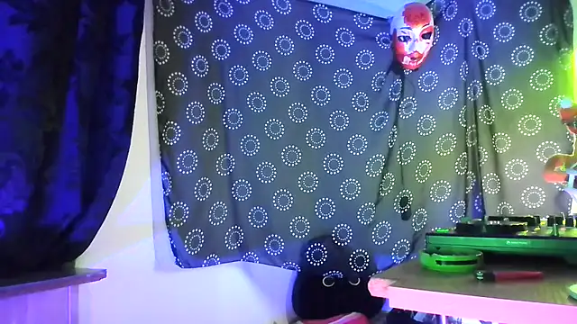 Guyst049 live sex cam