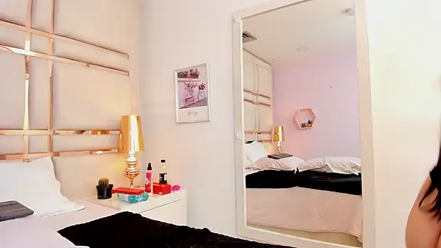 SalomeSaez's cam snapshot