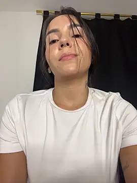 Scarlett05 live sex cam