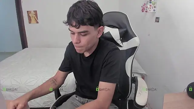 ronaldmq20 live sex cam