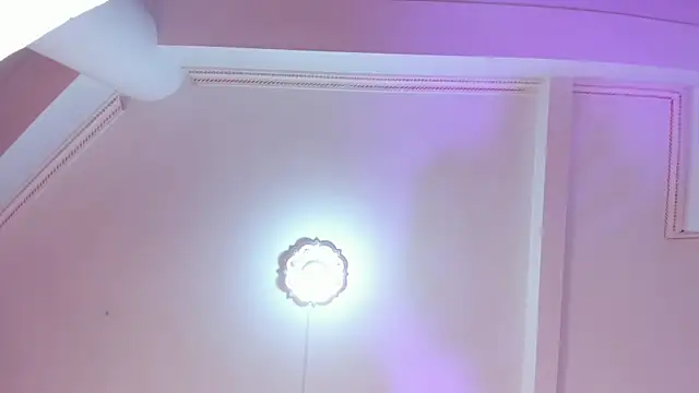 AnnaBroooks's cam snapshot