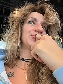 EvvaMur live sex cam