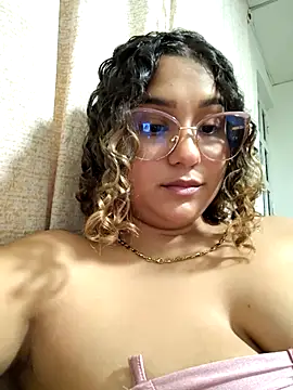 BrendaGirs's cam snapshot