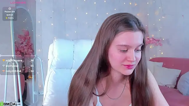 Renesmy_Black's cam snapshot