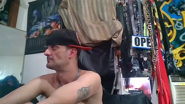 slinginbigD live sex cam