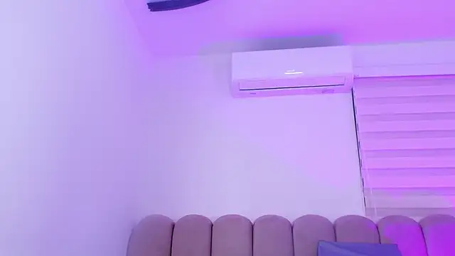 nicol_f's cam snapshot