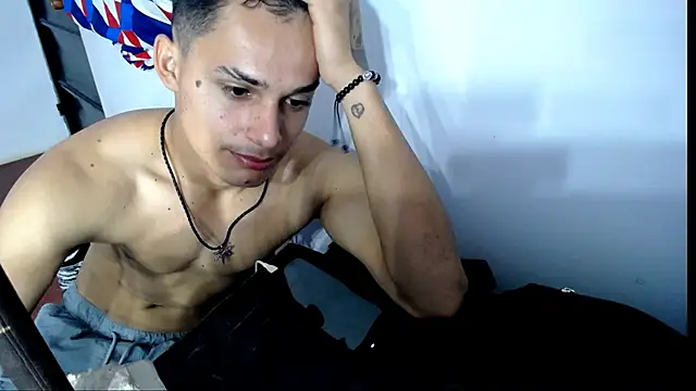 freddy_romas live sex cam