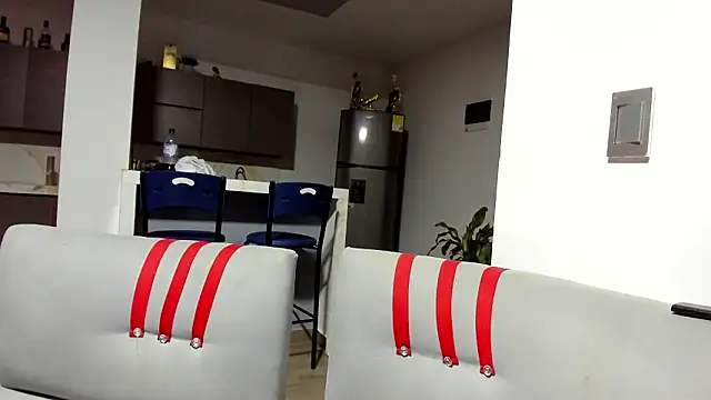 NikkiBotero live sex cam