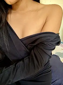Meenakshi_ live sex cam