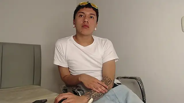 alex-lover live sex cam