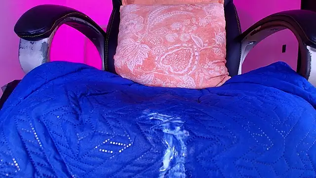 naomi_kyse's cam snapshot