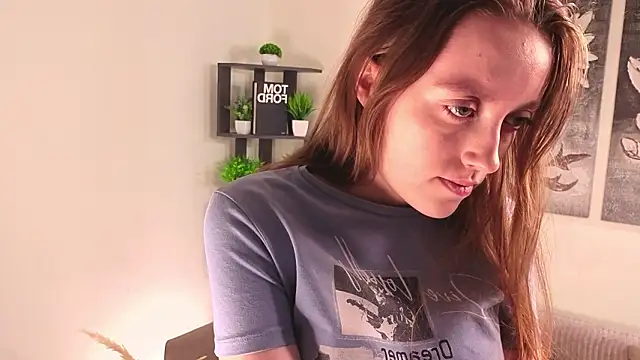 NenaWord's cam snapshot