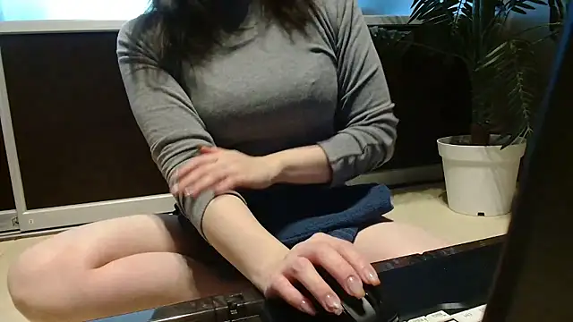 _Ema_ch's cam snapshot