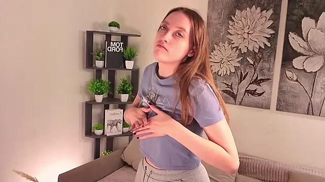 NenaWord's cam snapshot